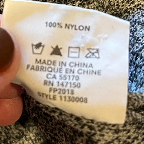 FRANK AND OAK – MEN’S CARDIGAN – SIZE XXL - Picture 9 of 9